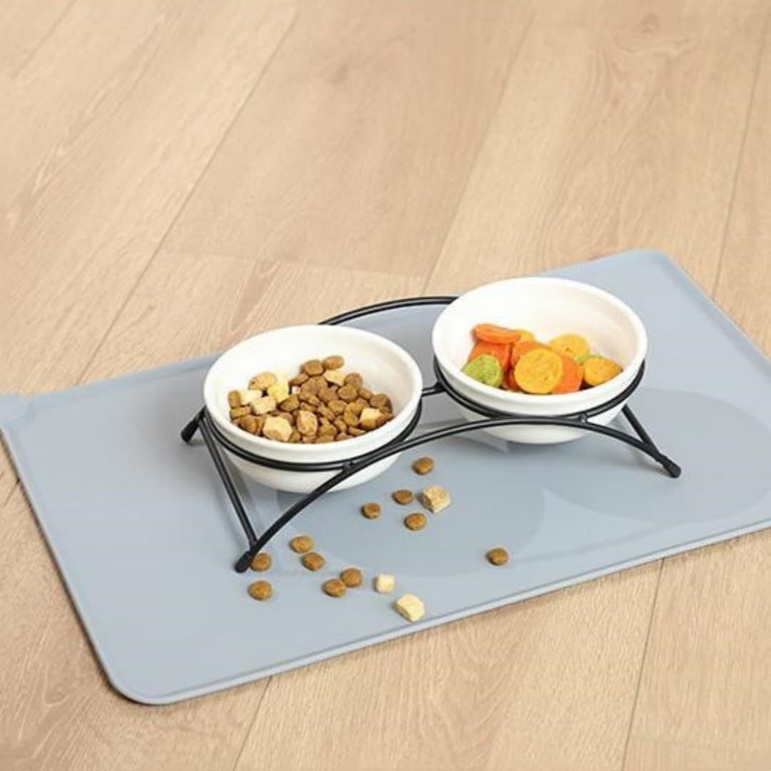 Plus-Sized Silicone Placemat Dog Paw Dog Food Bowl Pad
